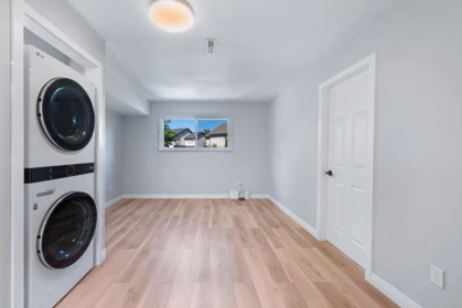 Laundry Room Photo of 11850 Greenhaven Court, Pitt Meadows, BC