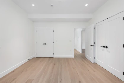 Garage Interior Photo of 1 878 E 37 Avenue, Vancouver, BC