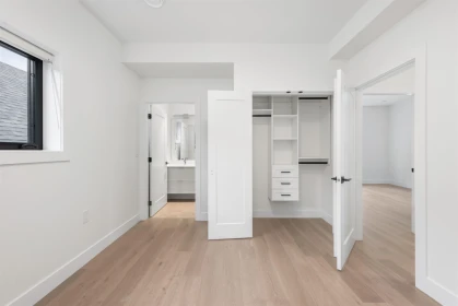 Mudroom Photo of 1 878 E 37 Avenue, Vancouver, BC