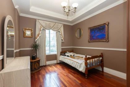Guest Bathroom Photo of 16371 108 Avenue, Surrey, BC