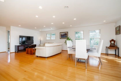 Breakfast Nook Photo of 21489 Cherry Place, Maple Ridge, BC