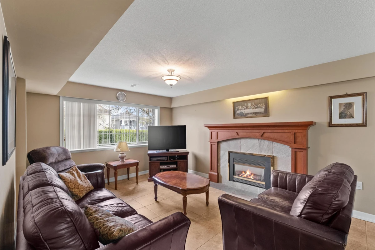 Family Room Photo of 2663 Dundas Street, Vancouver, BC