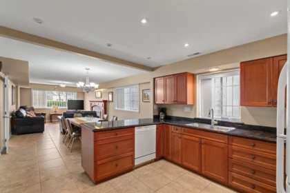 Breakfast Nook Photo of 2663 Dundas Street, Vancouver, BC