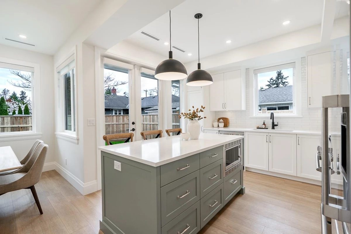 Dining Area Photo of 1 5411 Crescent Drive, Delta, BC