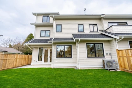 Hot Tub / Spa Photo of 1 5411 Crescent Drive, Delta, BC