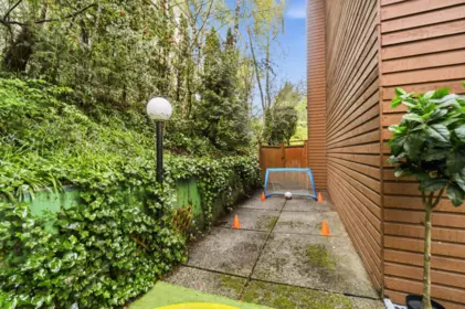 Basement Recreation Room Photo of 104 37 Agnes Street, New Westminster, BC
