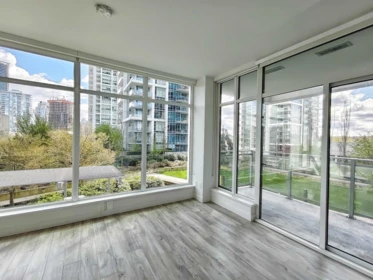 Breakfast Nook Photo of 301 2288 Alpha Avenue, Burnaby, BC