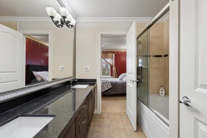 Mudroom Photo of 418 E 13th Street, North Vancouver, BC