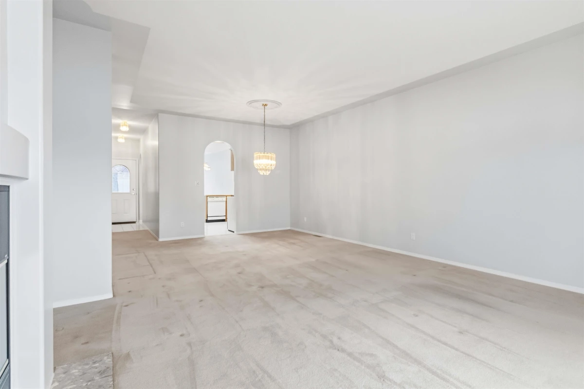 Family Room Photo of 112 46385 First Avenue, Chilliwack, BC