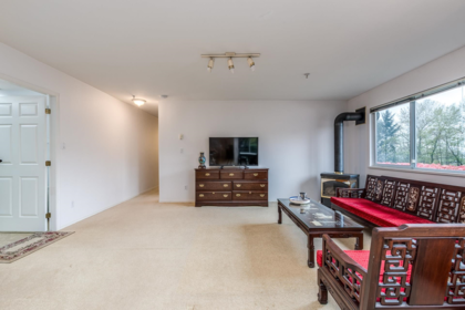 Hallway Photo of 1143 O'flaherty Gate, Port Coquitlam, BC