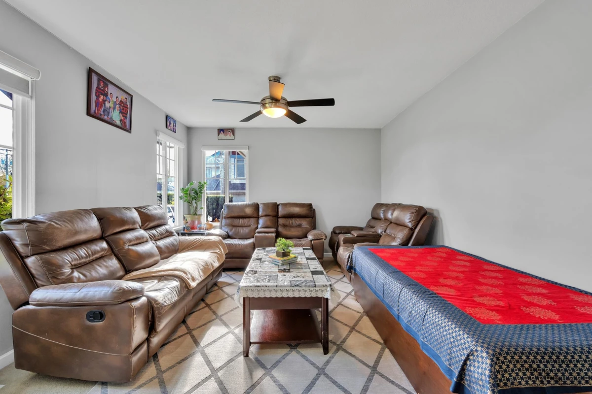 Family Room Photo of 22 3270 Blue Jay Street, Abbotsford, BC