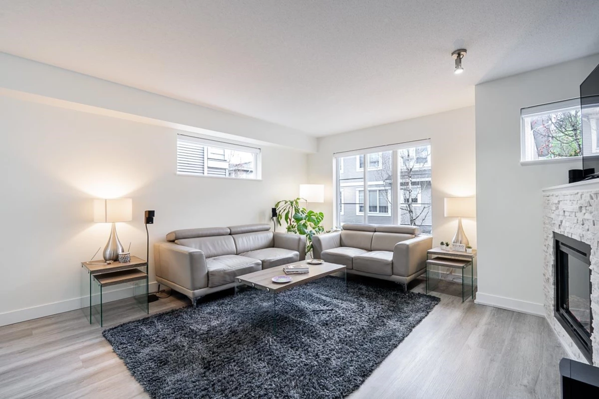Family Room Photo of 34 15155 62a Avenue, Surrey, BC