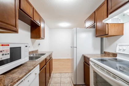 Kitchen Island Photo of 103 1195 Pipeline Road, Coquitlam, BC