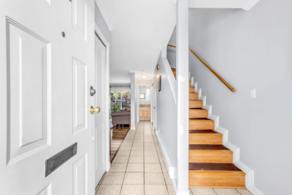 Kitchen Photo of 146 32550 Maclure Road, Abbotsford, BC