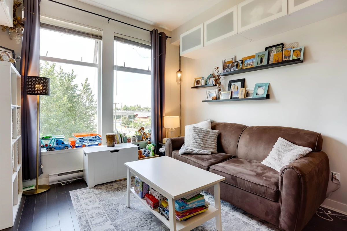 Dining Area Photo of 457 6758 188 Street, Surrey, BC