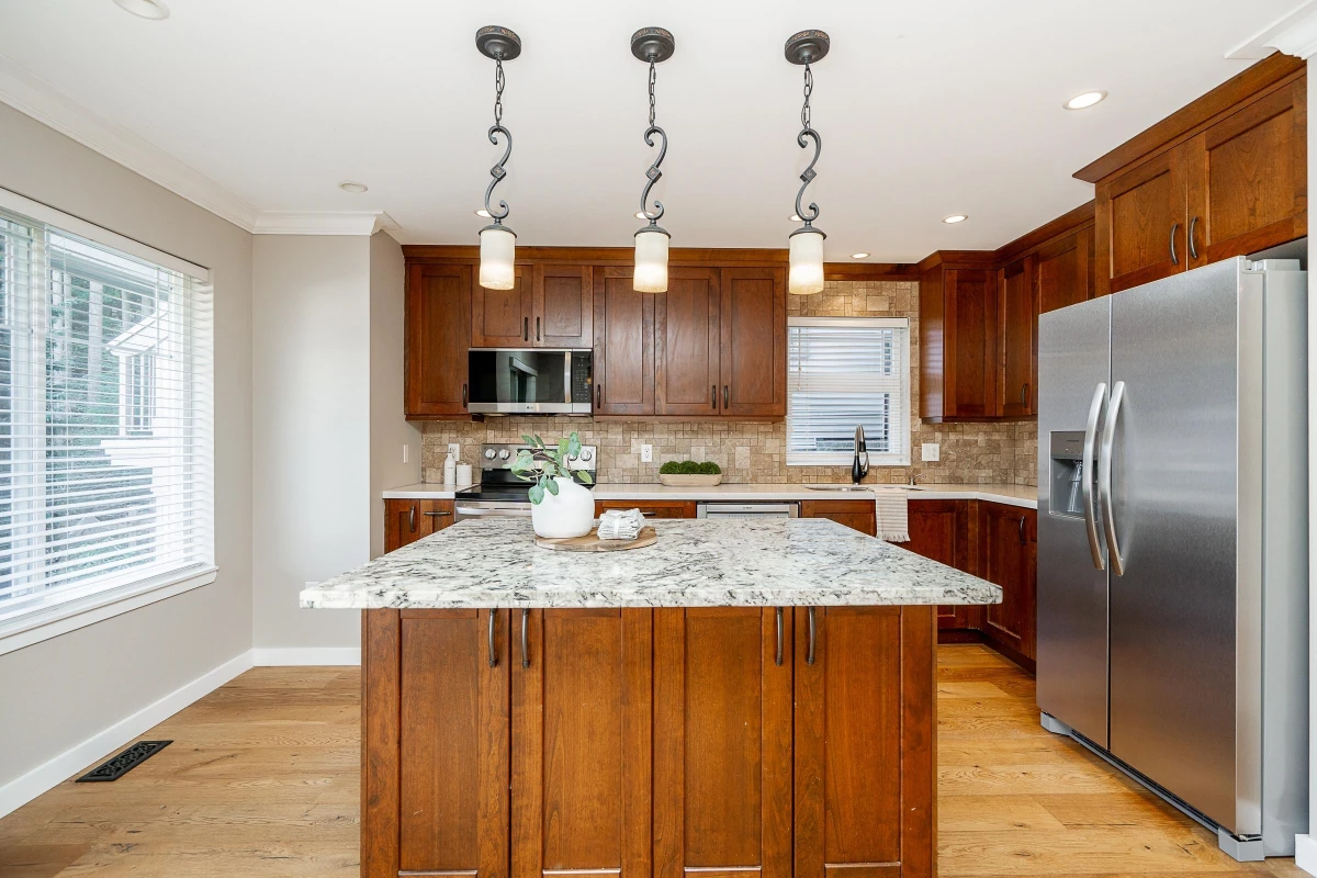 Dining Area Photo of 5 2351 Parkway Boulevard, Coquitlam, BC