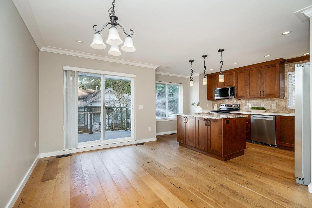 Living Room Photo of 5 2351 Parkway Boulevard, Coquitlam, BC