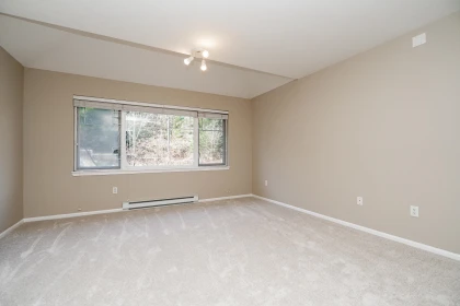 Basement Recreation Room Photo of 5 2351 Parkway Boulevard, Coquitlam, BC