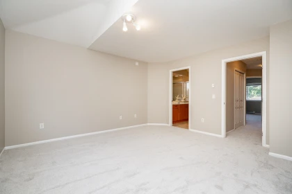 Laundry Room Photo of 5 2351 Parkway Boulevard, Coquitlam, BC