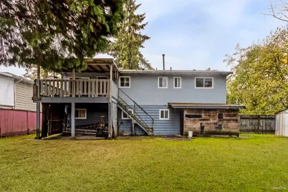 Outdoor Patio Photo of 12513 91 Avenue, Surrey, BC