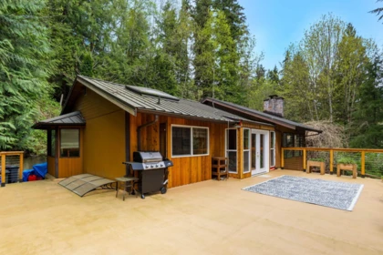 Basement Recreation Room Photo of 24400 130 Avenue, Maple Ridge, BC