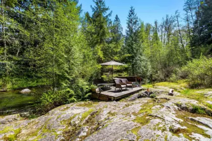 Staircase Photo of 24400 130 Avenue, Maple Ridge, BC