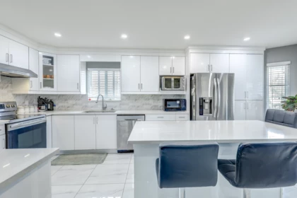 Laundry Room Photo of 14076 72 Avenue, Surrey, BC