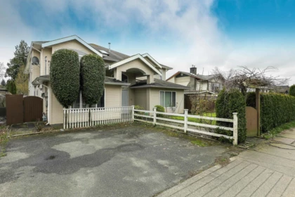 Primary Bedroom Photo of 14076 72 Avenue, Surrey, BC