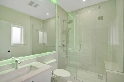 Guest Bathroom Photo of 2828 Babich Street, Abbotsford, BC