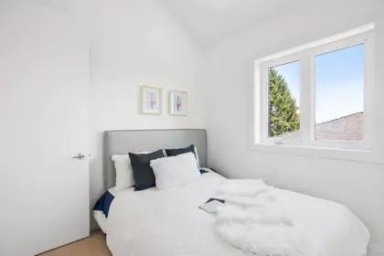 Hot Tub / Spa Photo of 2 1005 E 55th Avenue, Vancouver, BC