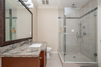 Hallway Photo of 7532 144a Street, Surrey, BC