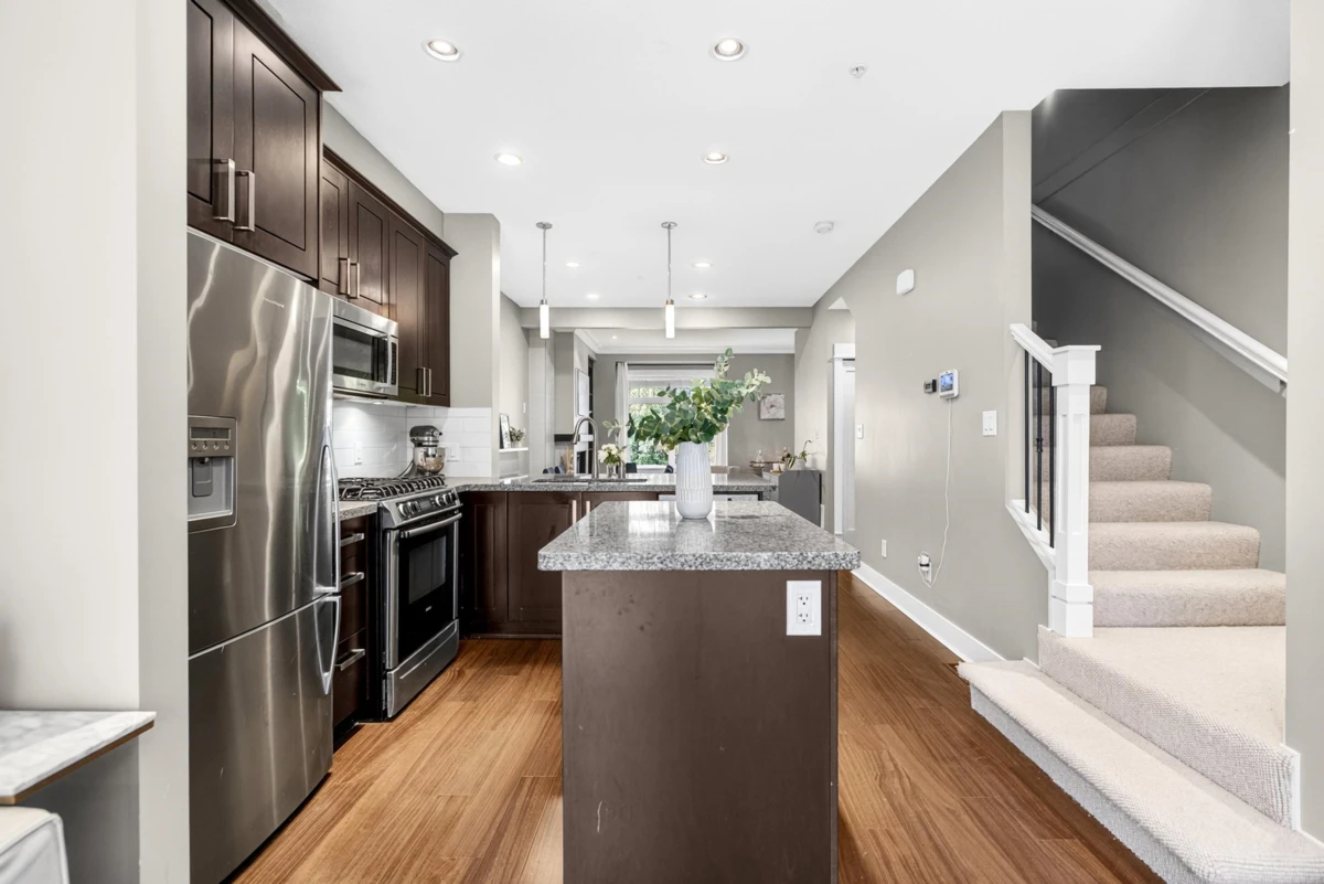 Dining Area Photo of 42 2689 Parkway Drive, Surrey, BC