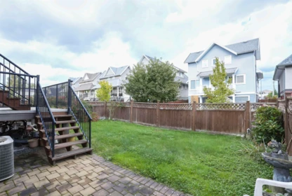 Staircase Photo of 213 Hume Street, New Westminster, BC
