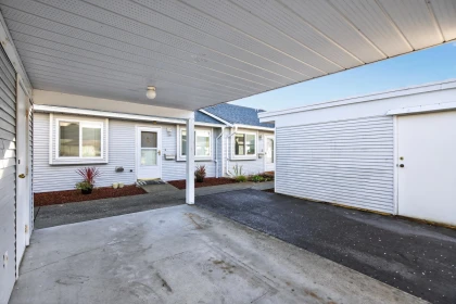 Front Yard Photo of 39 23580 Dewdney Trunk Road, Maple Ridge, BC