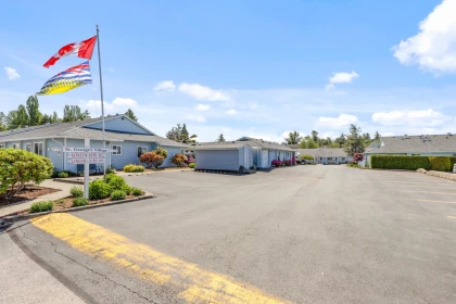 Swimming Pool Photo of 39 23580 Dewdney Trunk Road, Maple Ridge, BC