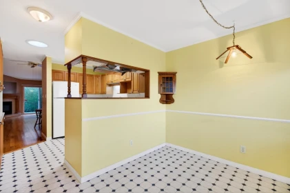 Walk-In Closet Photo of 39 23580 Dewdney Trunk Road, Maple Ridge, BC