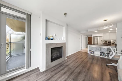 Kitchen Island Photo of 208 9373 Hemlock Drive, Richmond, BC