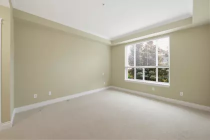 Hallway Photo of 203 15357 17a Avenue, Surrey, BC
