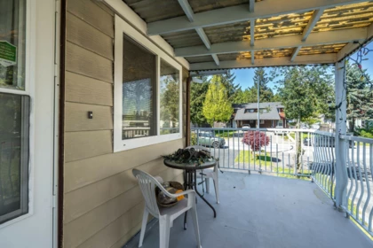 Entry Foyer Photo of 13282 97 Avenue, Surrey, BC