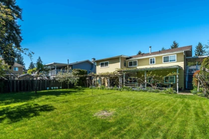 Front Yard Photo of 13282 97 Avenue, Surrey, BC