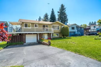 Hot Tub / Spa Photo of 13282 97 Avenue, Surrey, BC