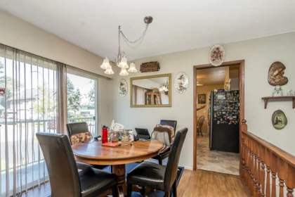 Kitchen Island Photo of 13282 97 Avenue, Surrey, BC