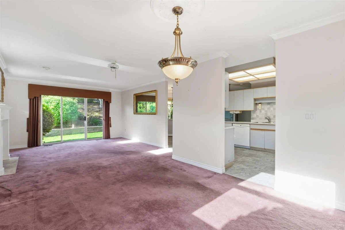 Dining Area Photo of 31 8889 212 Street, Langley, BC