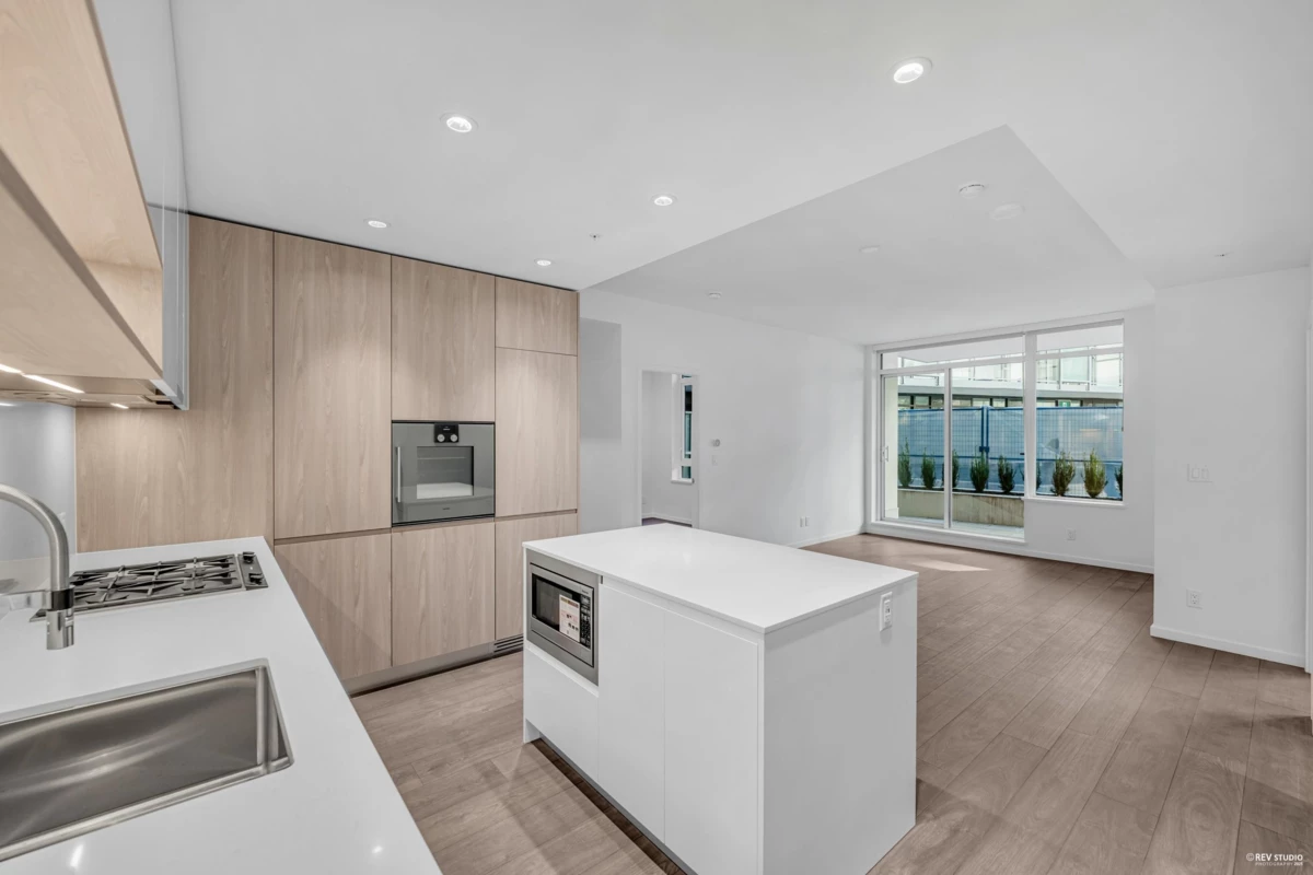 Dining Area Photo of 439 6500 Minoru Boulevard, Richmond, BC