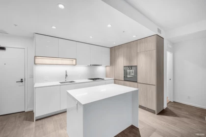Kitchen Island Photo of 439 6500 Minoru Boulevard, Richmond, BC
