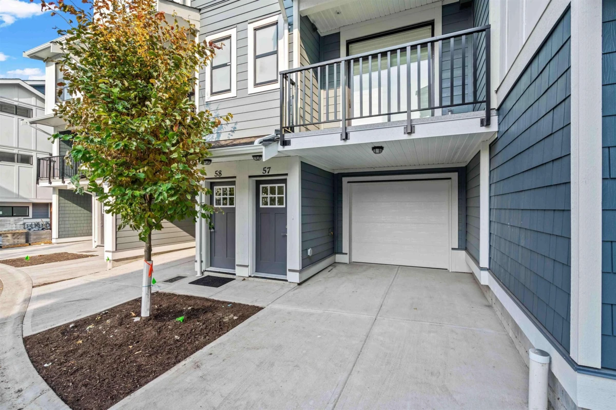 Family Room Photo of 57 11556 72a Avenue, Delta, BC