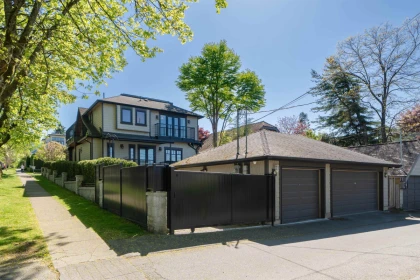 Fitness Center Photo Near 4103 W 11th Avenue, Vancouver, BC