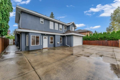 Hot Tub / Spa Photo of 15949 108 Avenue, Surrey, BC