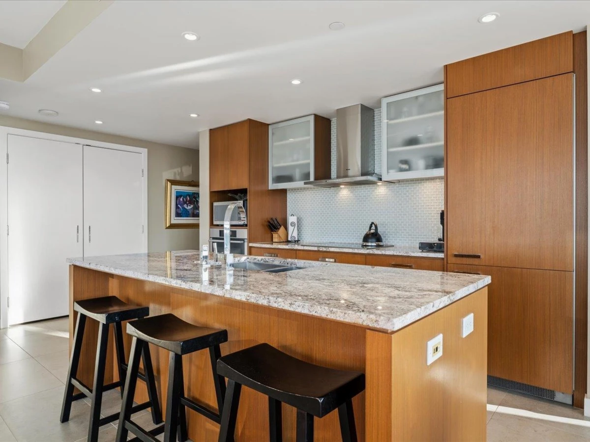 Dining Area Photo of 2902 1028 Barclay Street, Vancouver, BC