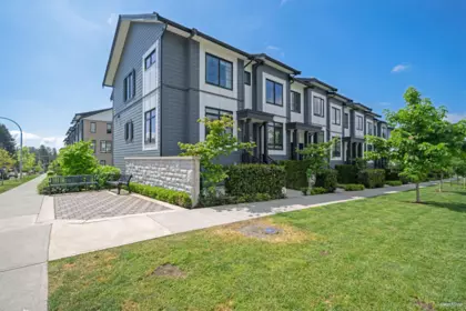 82 2075 Oak Meadows Drive, Surrey, BC, Surrey — Townhouse for sale